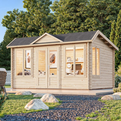B&Q -  Claudia Pent 11.5M²4.0M X 3.0M44mm Wall Logs