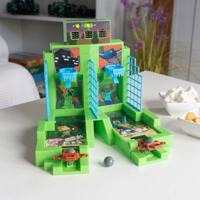 Minecraft Arcade Basketball Challenge With 2 Lanes & Scoreboard from B&Q