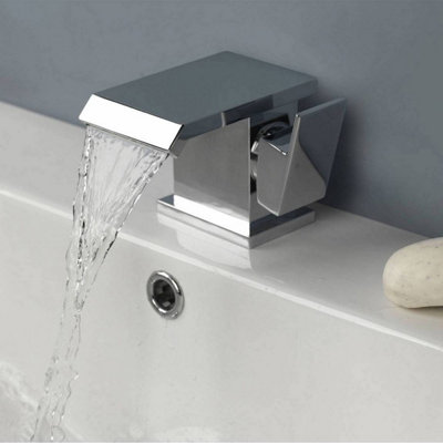 Nes Home Truro Waterfall Basin Sink Mixer Tap & Unslotted Waste Chrome from B&Q
