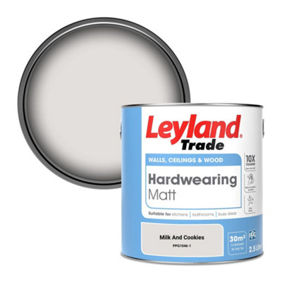 Leyland Trade Hardwearing Matt Emulsion Paint Milk And Cookies (Ppg1046-1) 2.5L from B&Q