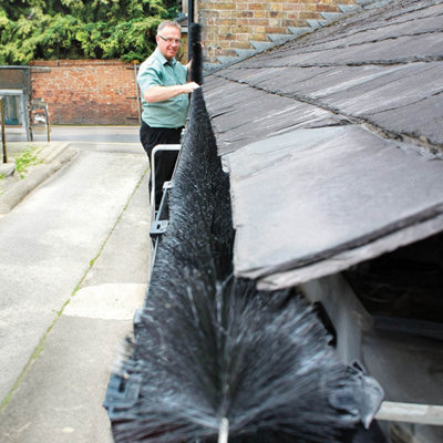 4M Gutter Protector Brush - Pack of 3 - Stops Blockages, Fits Most Gutters, Easy to Cut & Join