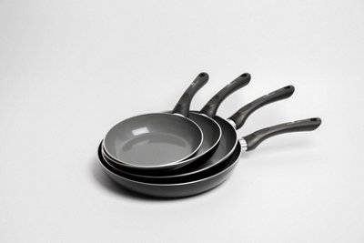 4pc Can-to-Pan Recycled Aluminium & Ceramic Frying Pan Set with 4x Non-Stick Frying Pans Sized 20cm, 24cm, 28cm and 30cm