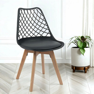 4x Alma Dining Chairs In Black With Wooden Legs