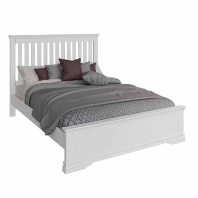 5' King Size Bed Pine/MDF L164 x W220 x H128 cm Classic White