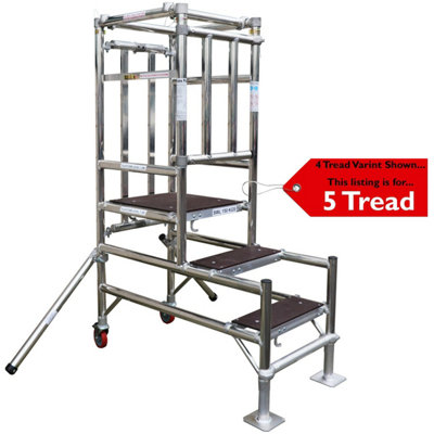 5 Tread Mobile Telescopic Podium Step Ladder - 1.4m Work Platform with Safety Cage