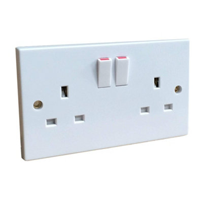 5 x White Double Wall Sockets 2 Gang Square Edge Electric Wall Twin Plug Switched