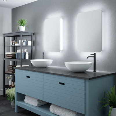 500 x 700mm IP44 Backlit Bathroom Mirror with Demister & Shaver Socket ...