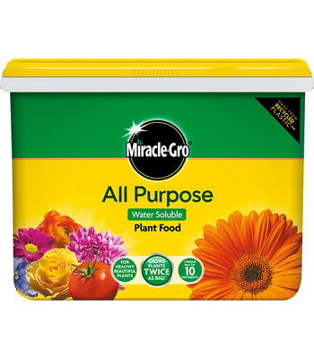 Miracle-Gro Soluble Universal Plant Feed 2Kg from B&Q