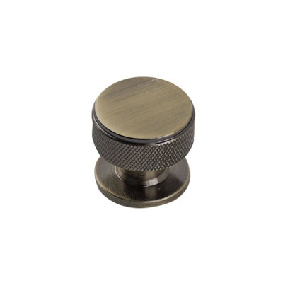 Keypak 10 Pack Large Antique Brass Knurled Cabinet KnobsModern Drawer Pull Handles For Kitchen Cabinets & Cupboards from B&Q