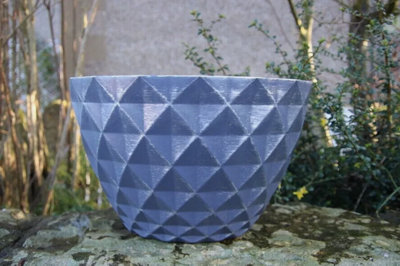  - Recycled Plastic Planter Pot13" Diamond Grey/silver Brush