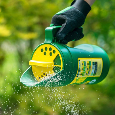 B&Q -  Garden Hand Spreader Jug Multi Use Grass Seed Plant Food Spreader