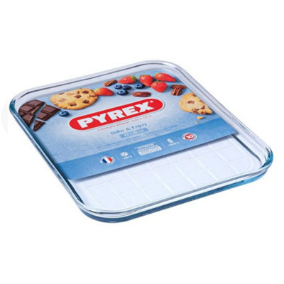 B&Q -  Classic Glass Baking Tray