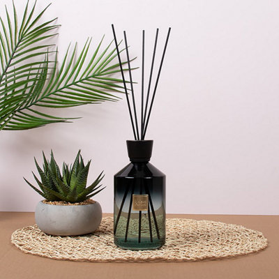  - Maison Parfum Palm Dubai Hotel Reed Diffuser 500MlOud Wood