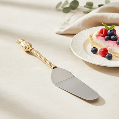 Madison & Mayfair Cake Slice With Decorative Pineapple Handle from B&Q