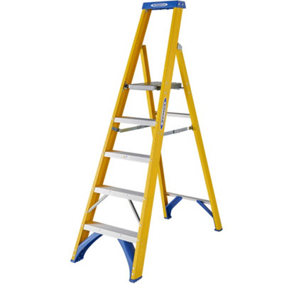 Werner Fibreglass Platform Stepladder 5 Tread from B&Q