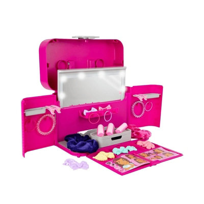 B&Q -  Ultimate Styling CaseDoll Party & Event Set