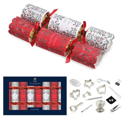 Anker Pack Of 8 14" Christmas Traditional Deluxe Crackers from B&Q