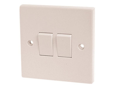 B&Q -  4403Nb Light Switch 2-Gang 2-Way 10A Dcn4403Nb