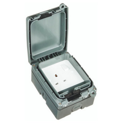 Timeguard Wxt101N Weathersafe Extreme Single Gang 13A Switched Socket from B&Q