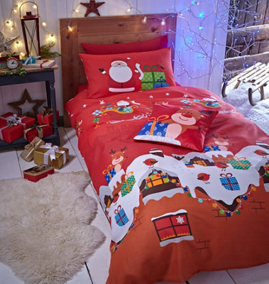 Catherine Lansfield Red Bedding Santa's Christmas Presents Duvet Cover Set With Pillowcases