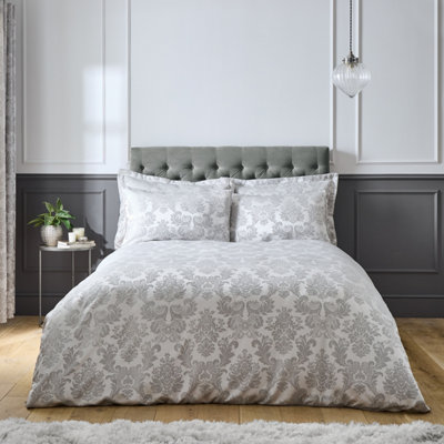 Catherine Lansfield Silver/Grey Bedding Damask Jacquard Duvet Cover Set With Pillowcase