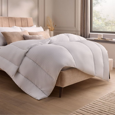 Silentnight Hotel Collection Duvet13.5 TogSingle from B&Q