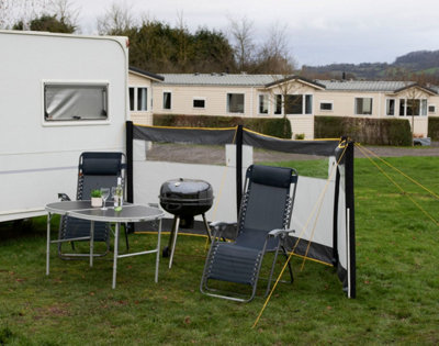 Maypole 3 Panel Inflatable Windbreak (Multi-Point Inflation) from B&Q