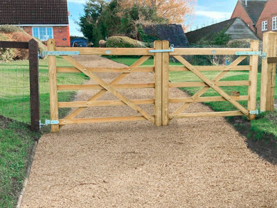 Forest Garden Croft Prestige 5Ft Wooden Field Gate from B&Q