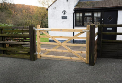 Forest Garden Croft Prestige 6Ft Wooden Field Gate from B&Q