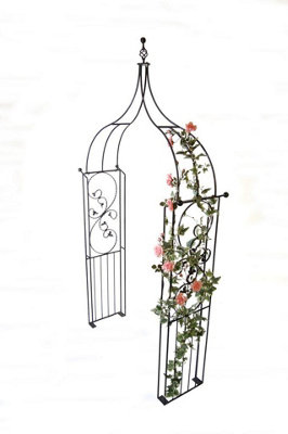 Poppy Forge Imperial Ogee Arch (Inc Ground Spikes) Garden ArchwaySolid SteelL43.2 X W137.2 X H284.5 CmBlack from B&Q