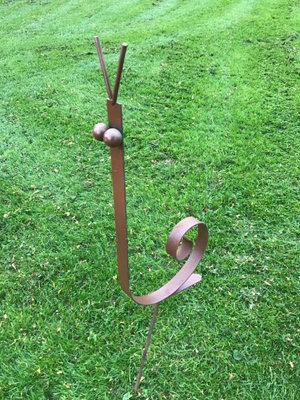 Poppy Forge Snail Garden ArtSteelW40.6 X H78.7 CmBare Metal/ready To Rust from B&Q