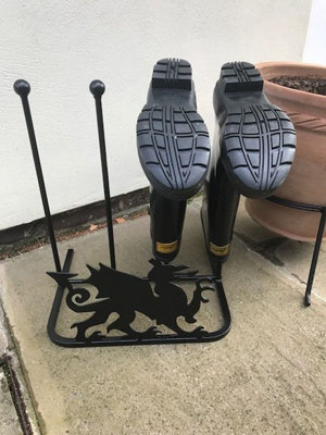 Poppy Forge 2 Pair Boot RackWelsh DragonSteelL30.4 X W38 X H48.3 CmBlack from B&Q