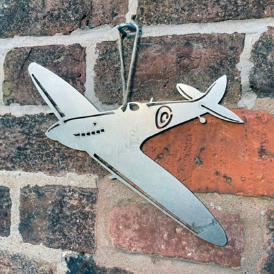 Poppy Forge Hanging Spitfire Garden ArtBare Metal/ready To RustW23 X H18 Cm from B&Q