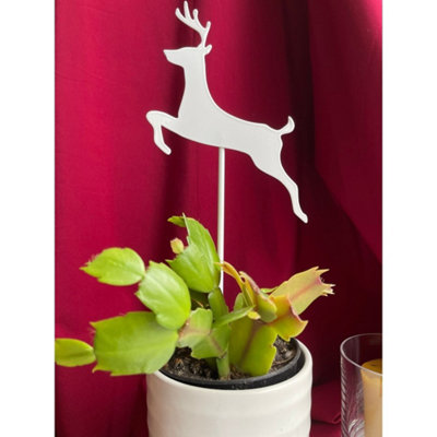 Poppy Forge Leaping Deer Pot Stake (Pack Of 3)Bare Metal/ready To RustH25 Cm from B&Q