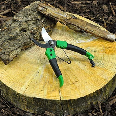Kingfisher Garden Marco Paul 8'' Heavy Duty Secateurs from B&Q