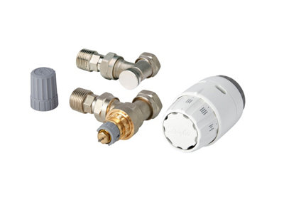 Danfoss Ras-C2 Angled Thermostatic Valve & Lockshield 15mm from B&Q