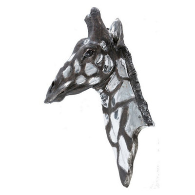 B&Q -  Dappled Giraffe Head Wall PlaqueResinL40 X W76 X H23 CmSilver/black