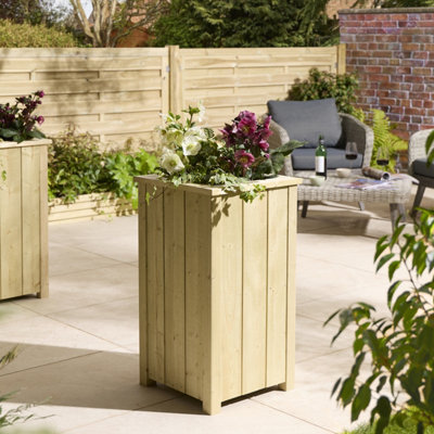 Rowlinson Signature Heritage Tall Square Planter from B&Q