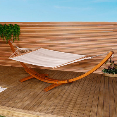 Charles Bentley Cream Canvas Extra Large Hammock With Wooden Arc Stand - Image 4