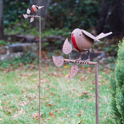 Burgess 1.2M Robin On Stake Metal Garden Ornament Sculpture Outdoor Robins Statue Decoration British Bird Watcher Gardening Large Gift from B&Q