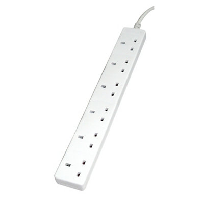 Masterplug Bsg1-Bd 6 Socket 13A White Extension Lead1M from B&Q