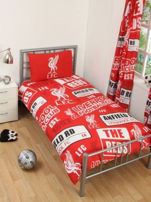 B&Q Red Liverpool Fc Patch Single Duvet Cover And Pillowcase Set