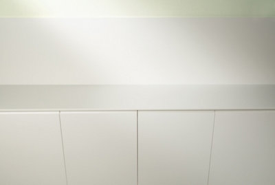 Carysil MetisWhite 15mm Solid Surface Kitchen Splashback 3050mm X 620mm X 15 mm from B&Q