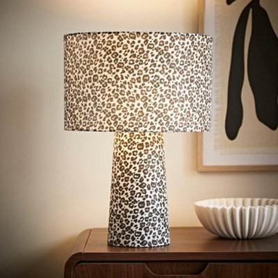 Valuelights Bertie Leopard Print Full Fabric Table Lamp