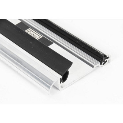 Exitex Macclex 15/56 1219mmAluminium from B&Q