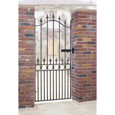 Burbage Iron Craft Balmoral Premium Range Spear Top Tall Single GateSteelFits Gap Of 914 mm X 1905 mm HighElectro Galv./black Powder Coated from B&Q