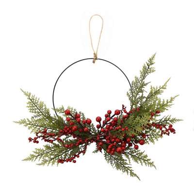 Hestia Christmas Wreath Xmas Door Decoration Greenery Red Berries 45Cm Rustic Decor from B&Q