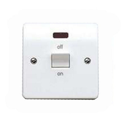Mk K5105whi 32A Double-Pole Switch And Neon 5017490220448 - Image 3
