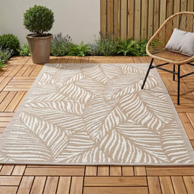 Jack Stonehouse Outdoor Plastic Rug Wool-Look Anti-Slip Durable Garden Patio Conservatory Carpet MatBeige Leaf from B&Q