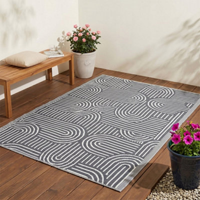 Jack Stonehouse Outdoor Plastic Rug Wool-Look Anti-Slip Durable Garden Patio Conservatory Carpet MatGrey Arch from B&Q